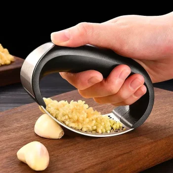Curve Design Stainless Steel Garlic Press for Kitchen