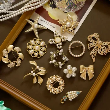 Elegant Pearl Brooch for Women – Vintage Charm